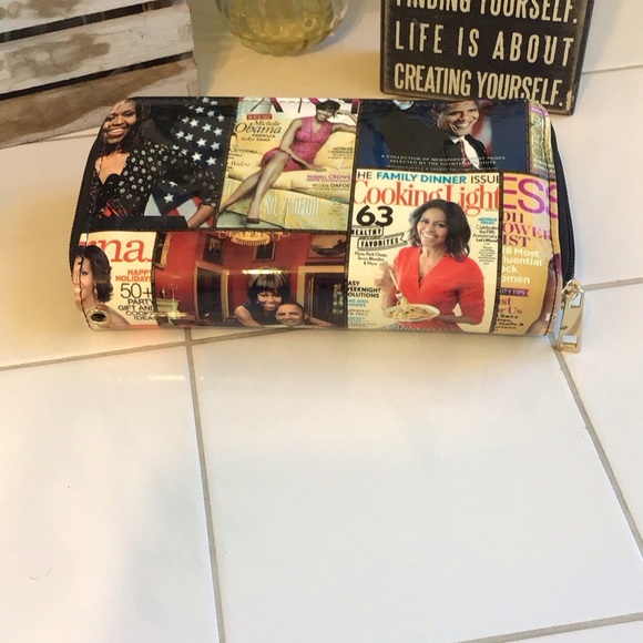 Michelle Obama Mag Cover Wallet NWOT (#8) - Picture 5 of 6